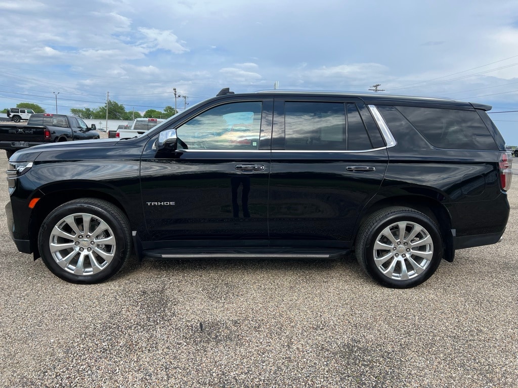Used 2021 Chevrolet Tahoe Premier with VIN 1GNSKSKD3MR227366 for sale in Canton, IL