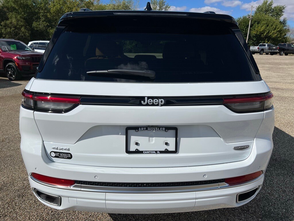 2025 Jeep Grand Cherokee Summit Reserve photo 4