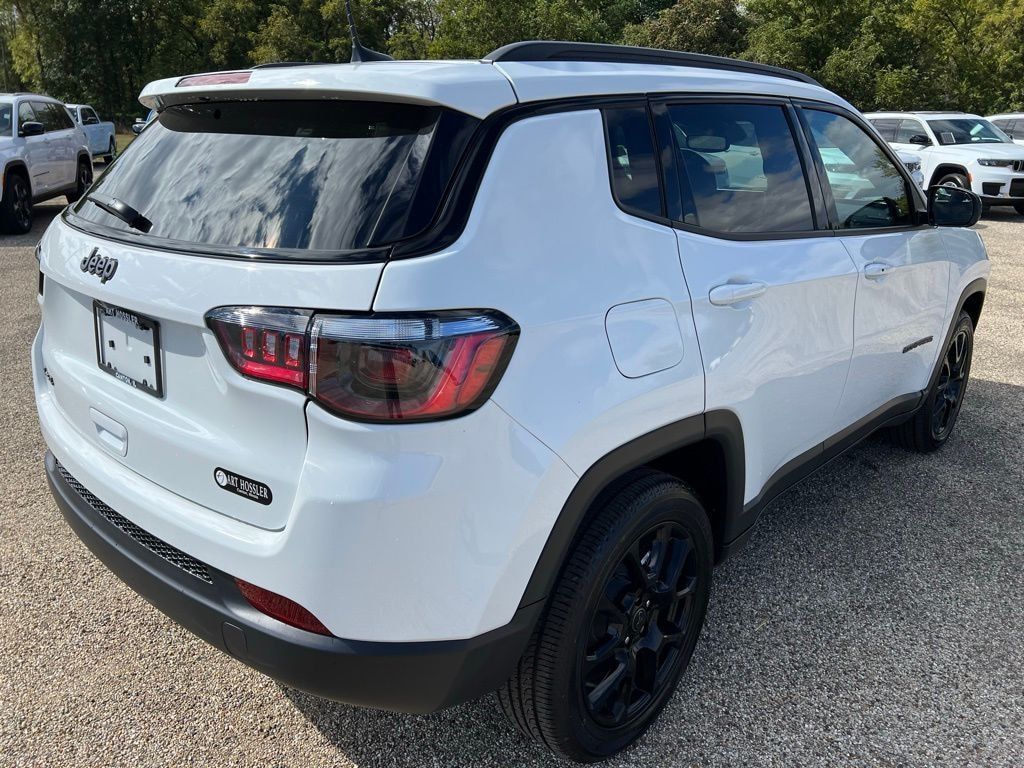 New 2026 Jeep Compass Latitude Sport Utility