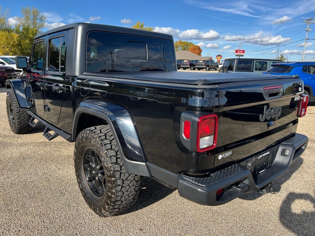 2021 Jeep Gladiator Sport photo 3