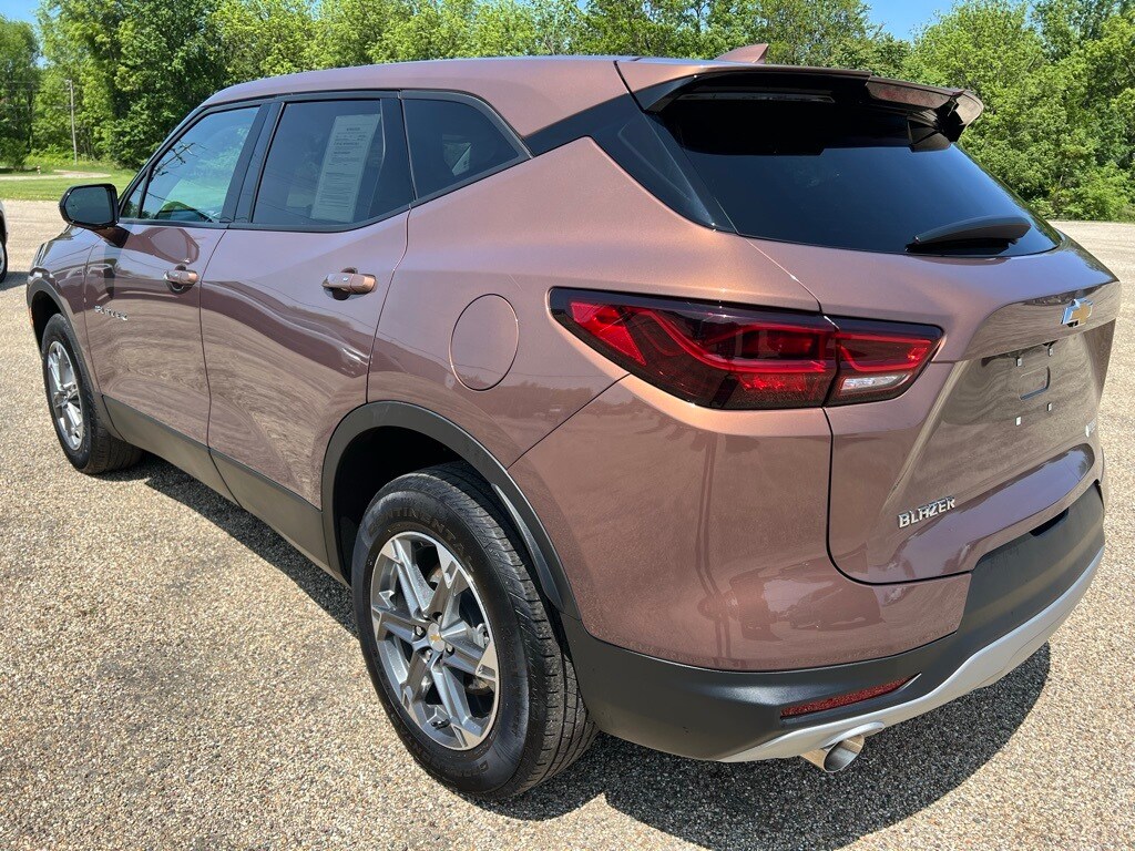 2023 Chevrolet Blazer 2LT photo 3