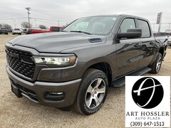 2025 Ram 1500 TRADESMAN CREW CAB 4X4 5'7 BOX Pickup
