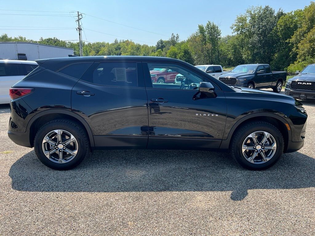 Used 2025 Chevrolet Blazer LT w/2LT SUV