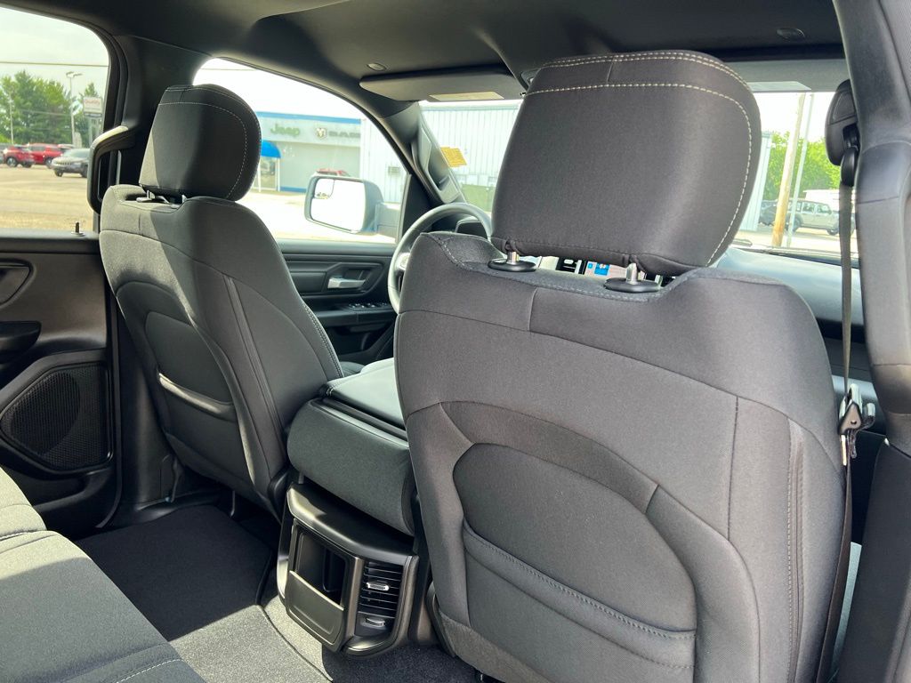 2025 RAM 1500 Tradesman - Photo 17