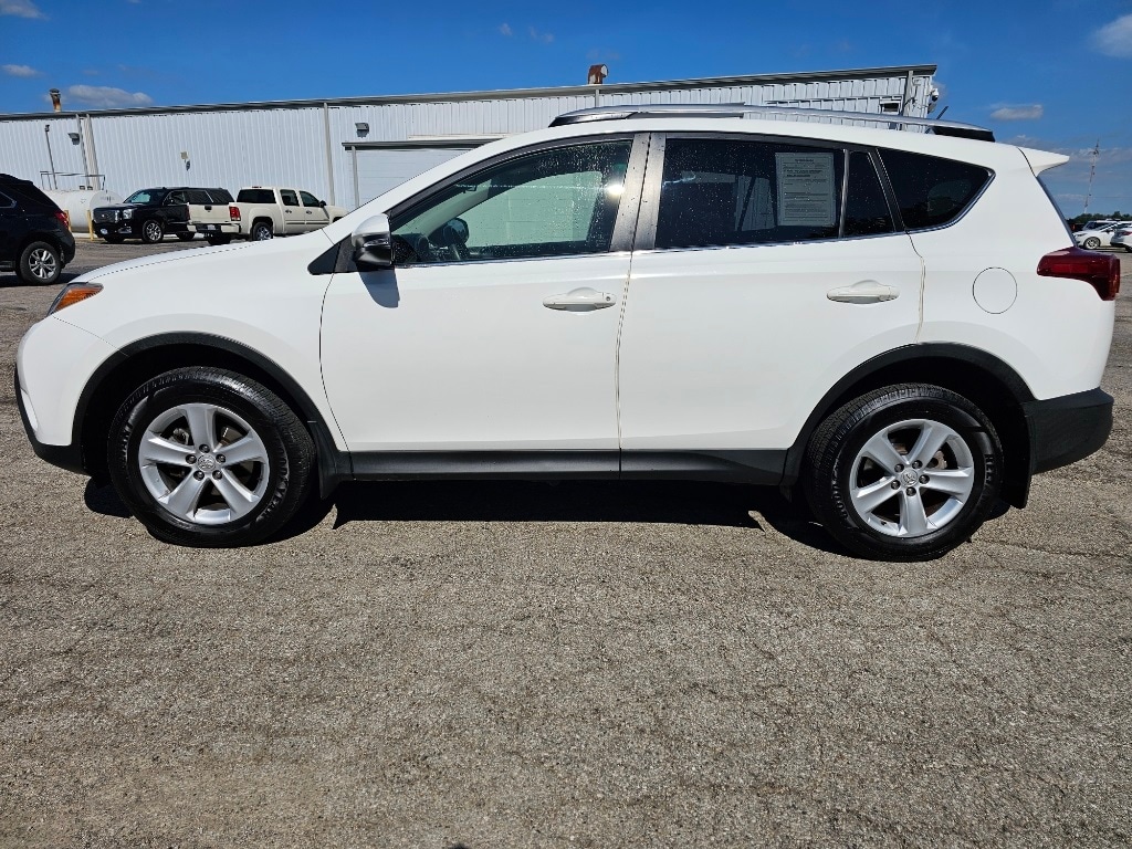 Used 2014 Toyota RAV4 XLE with VIN JTMRFREV0ED087980 for sale in Canton, IL