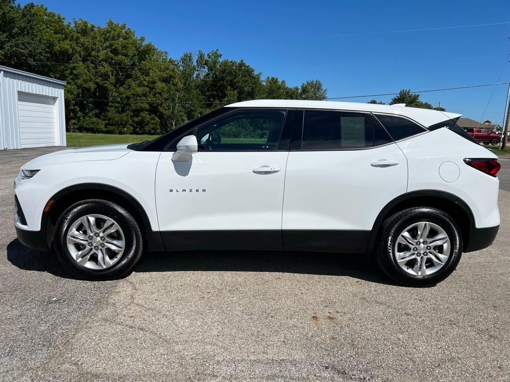 Used 2021 Chevrolet Blazer 2LT with VIN 3GNKBCR43MS576049 for sale in Canton, IL