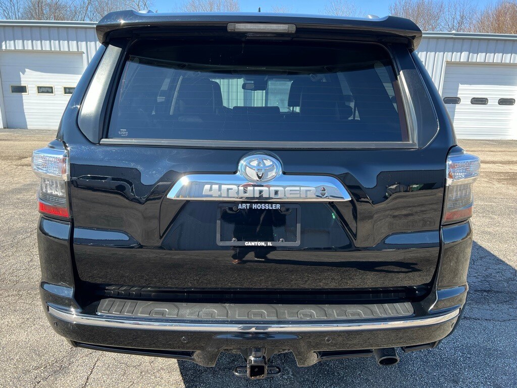 2022 Toyota 4Runner Limited photo 4