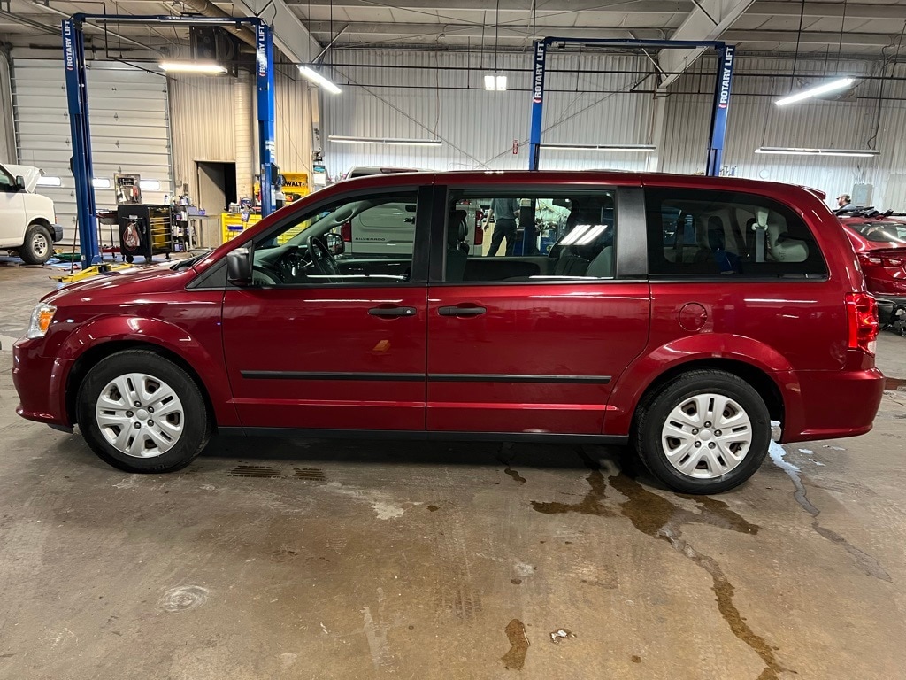 Used 2015 Dodge Grand Caravan AVP/SE Van
