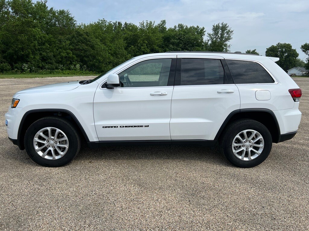 Used 2022 Jeep Grand Cherokee WK Laredo E with VIN 1C4RJFAG1NC162292 for sale in Canton, IL
