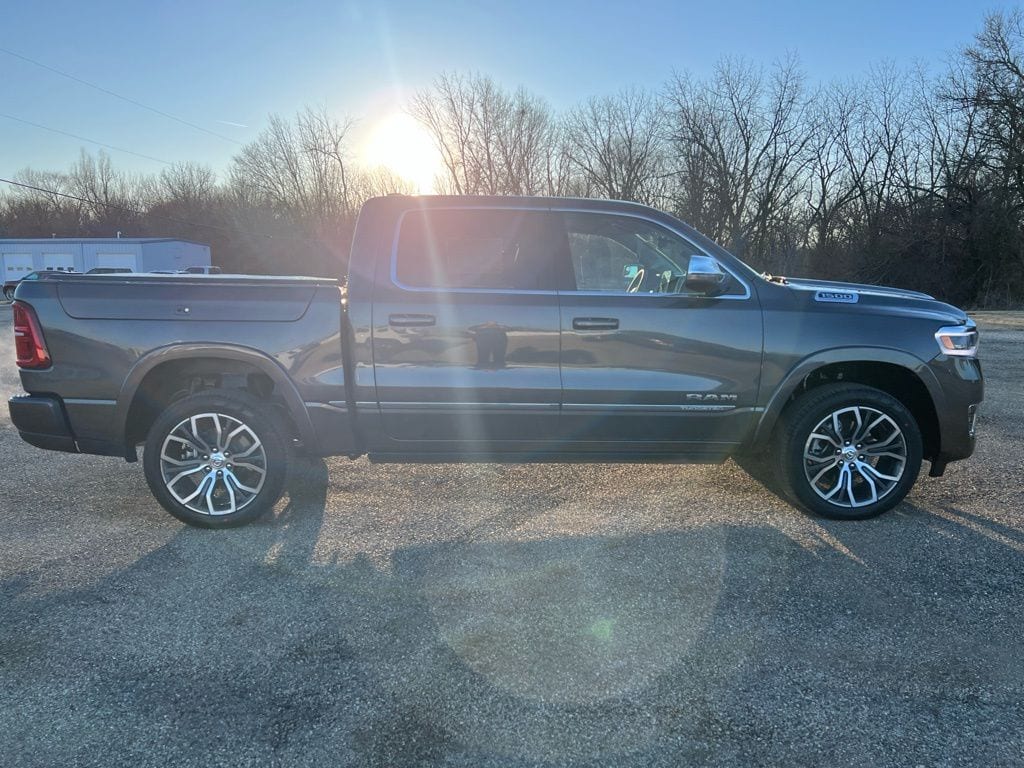 New 2026 Ram 1500 TUNGSTEN CREW CAB 4X4 Pickup