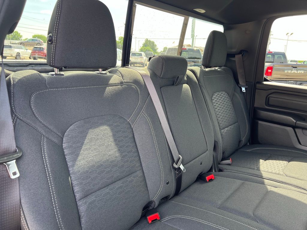2025 RAM 1500 Tradesman - Photo 16