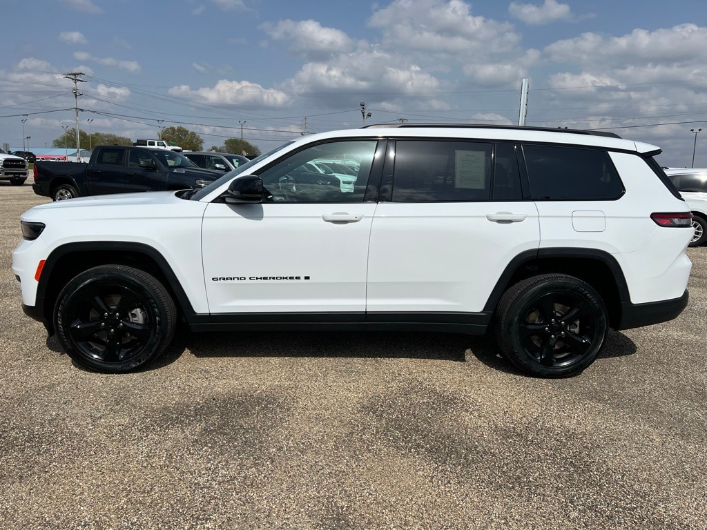 Used 2024 Jeep Grand Cherokee L Altitude with VIN 1C4RJKAG5R8571106 for sale in Canton, IL