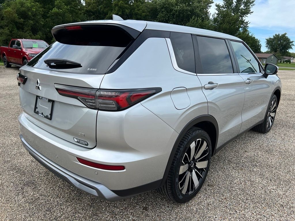 Used 2025 Mitsubishi Outlander SUV