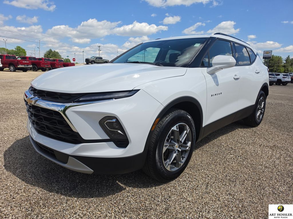 2024 Chevrolet Blazer 2.0T 2LT FWD's photo