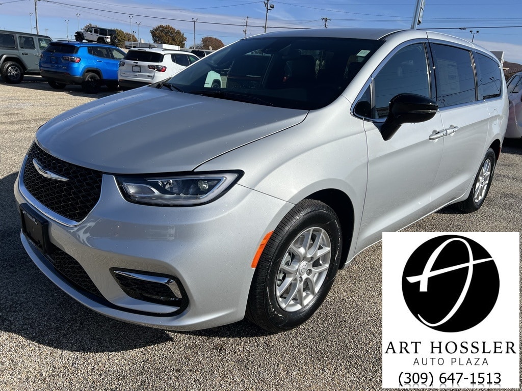 New 2026 Chrysler Pacifica Select Passenger Van