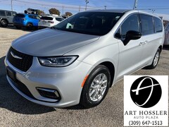 2026 Chrysler Pacifica Select Passenger Van