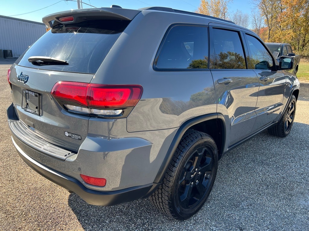 Used 2020 Jeep Grand Cherokee Laredo SUV