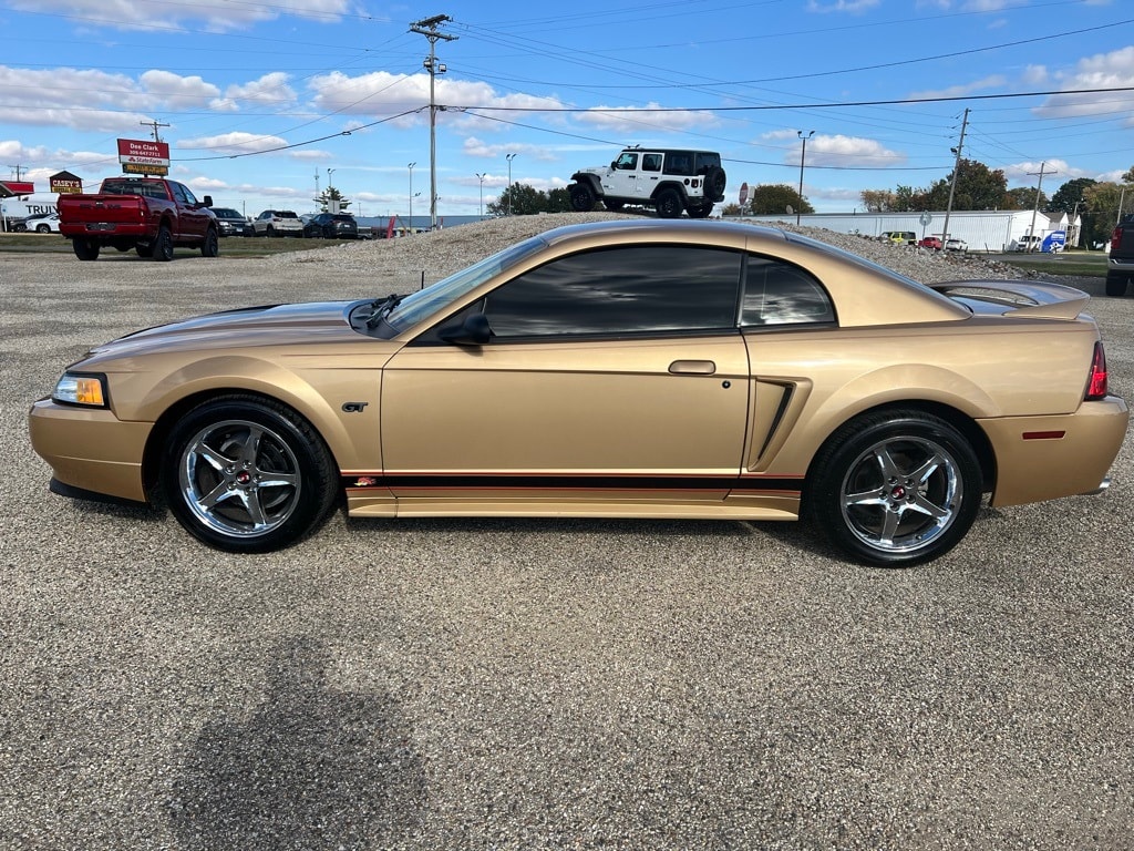 Used 2000 Ford Mustang GT with VIN 1FAFP42X3YF189443 for sale in Canton, IL