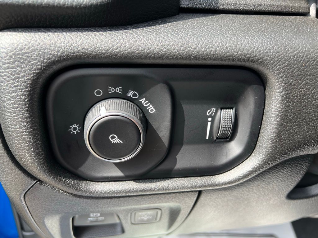 2025 RAM 1500 Tradesman - Photo 27