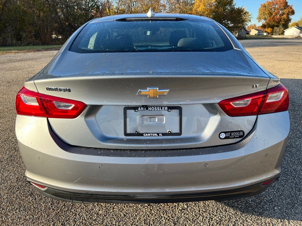 2024 Chevrolet Malibu 1LT photo 3