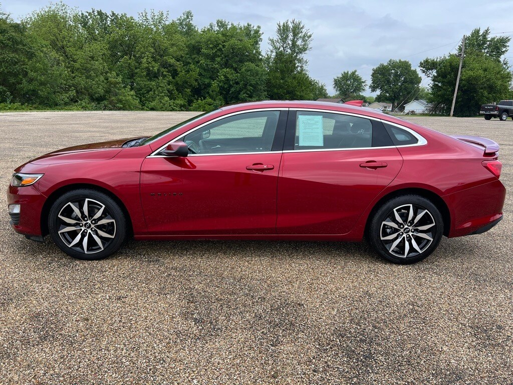 Used 2024 Chevrolet Malibu RS with VIN 1G1ZG5ST0RF236884 for sale in Canton, IL