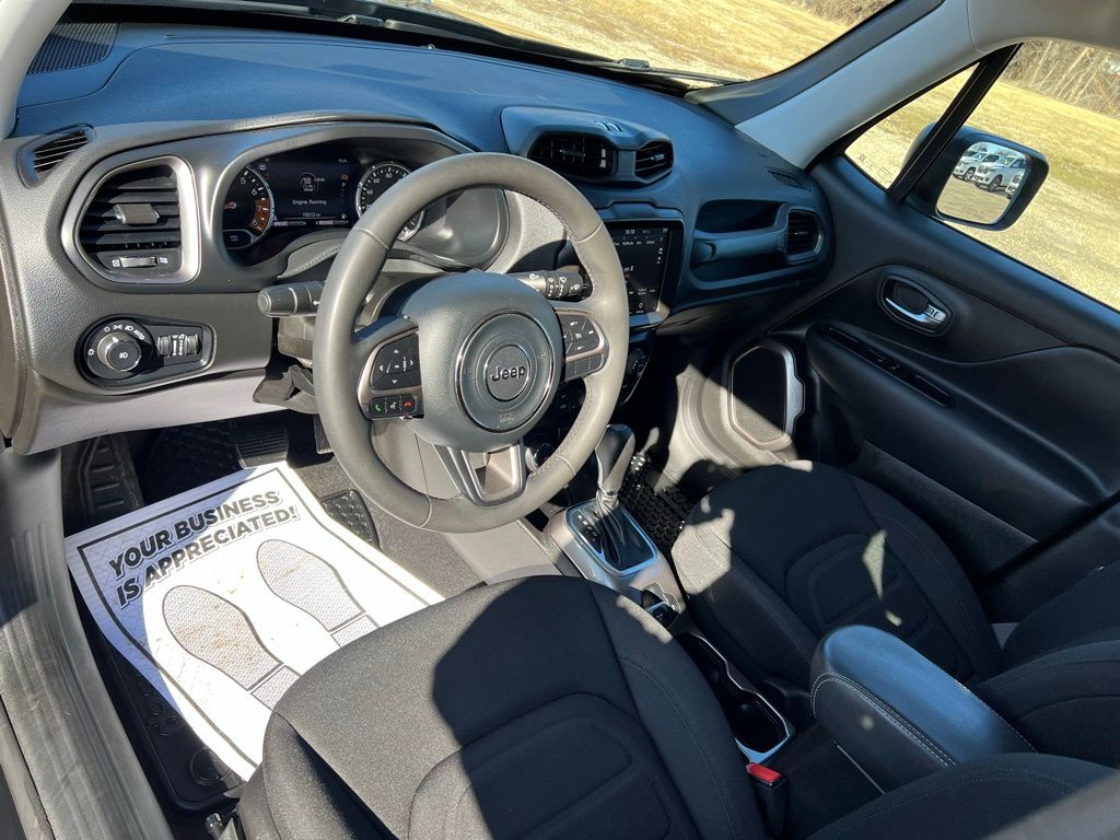 2022 Jeep Renegade Latitude - Photo 22