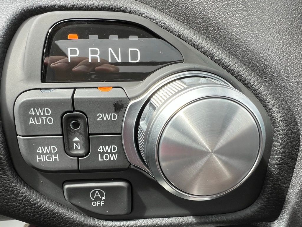 2026 RAM 1500 Laramie - Photo 42