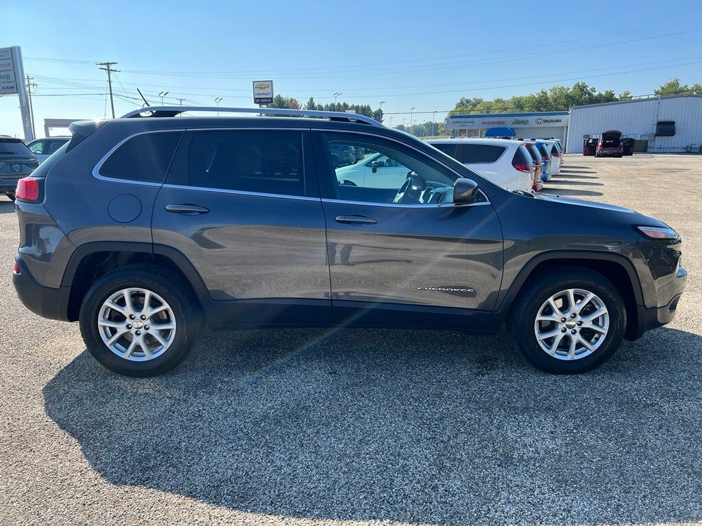 Used 2015 Jeep Cherokee Latitude 4x4 SUV
