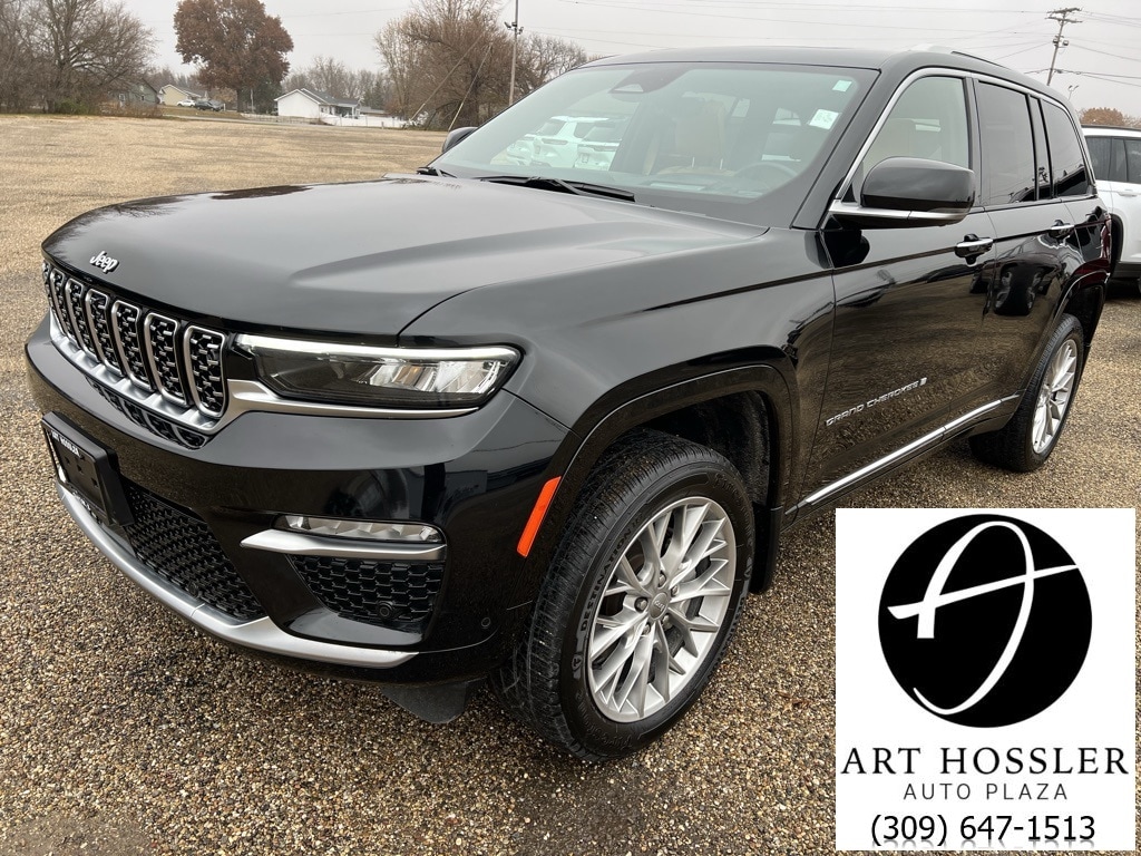 2022 Jeep Grand Cherokee Summit's photo