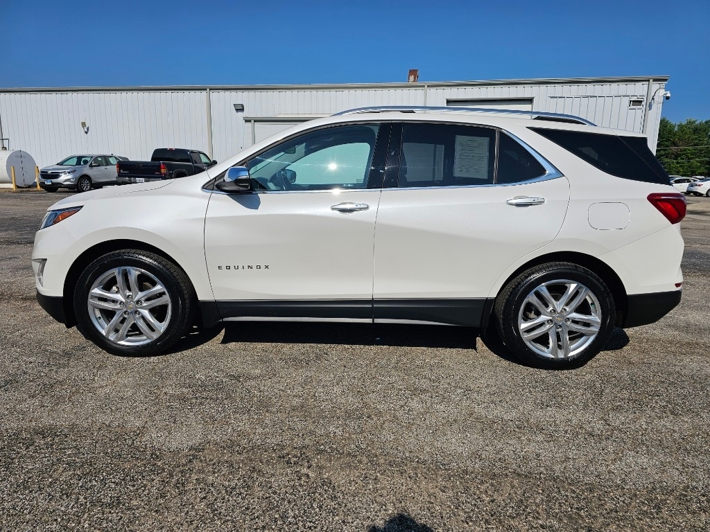 Used 2018 Chevrolet Equinox Premier with VIN 2GNAXMEV4J6245198 for sale in Canton, IL
