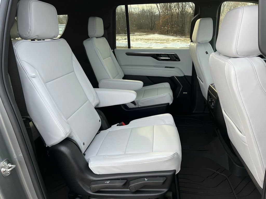 2026 Chevrolet Suburban Premier - Photo 42