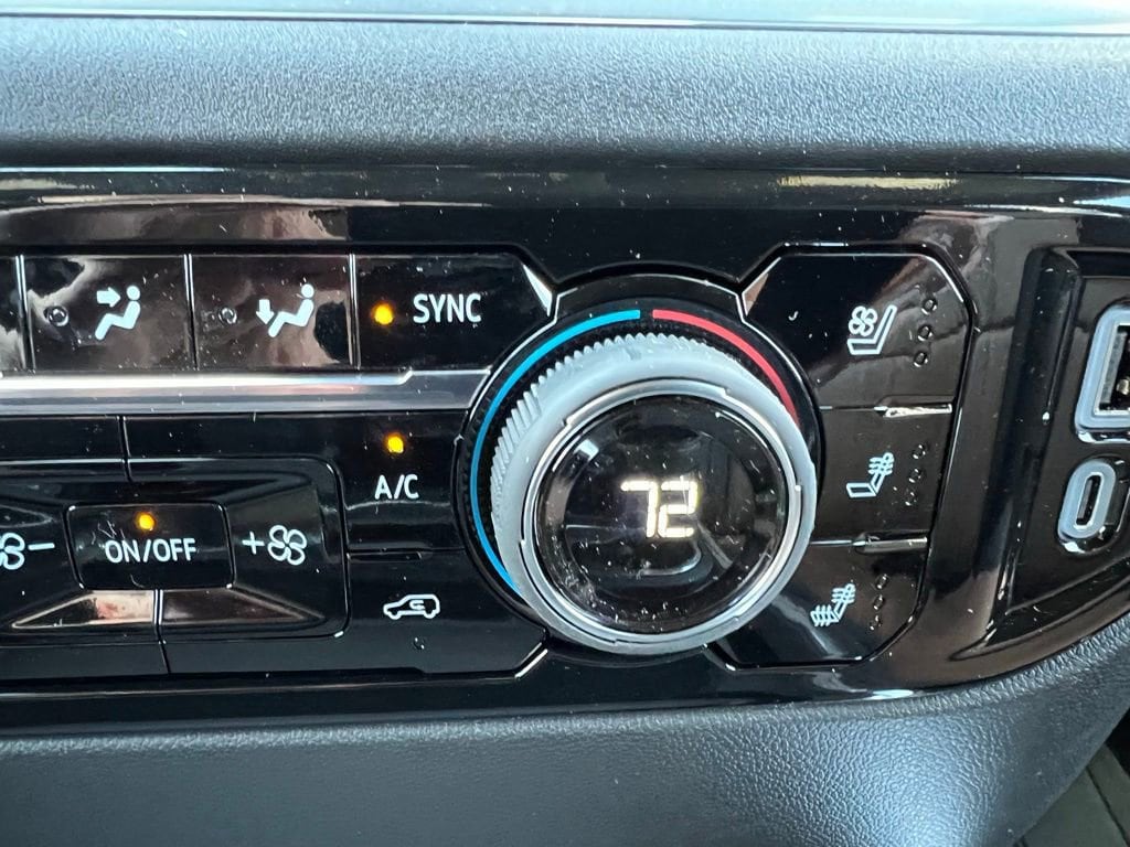 2025 Chevrolet Silverado 2500 HD High Country - Photo 52