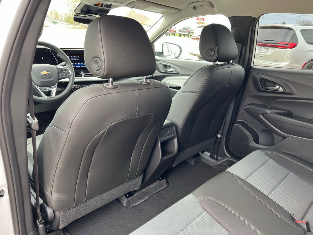 2026 Chevrolet Trax LT - Photo 18