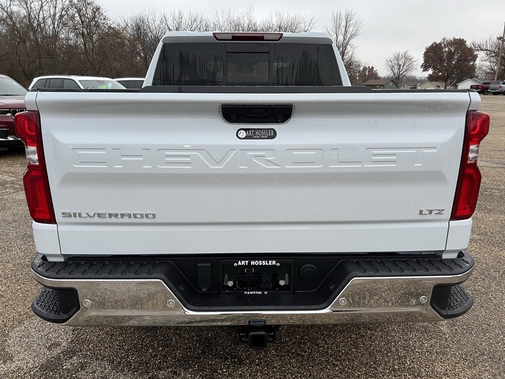 2026 Chevrolet Silverado 1500 LTZ photo 4