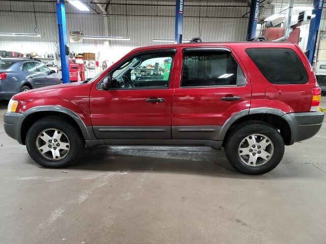 Used 2004 Ford Escape XLT with VIN 1FMYU93134KA50803 for sale in Canton, IL