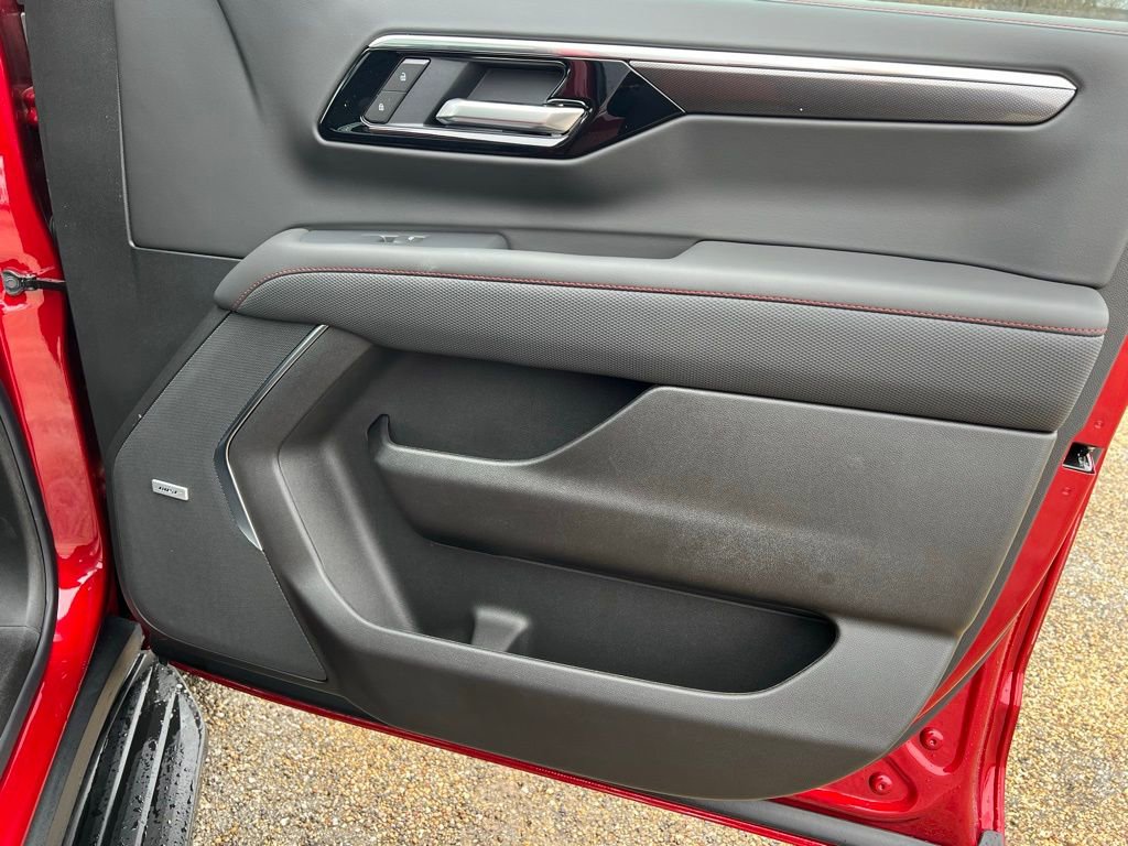 2026 Chevrolet Tahoe RST - Photo 17