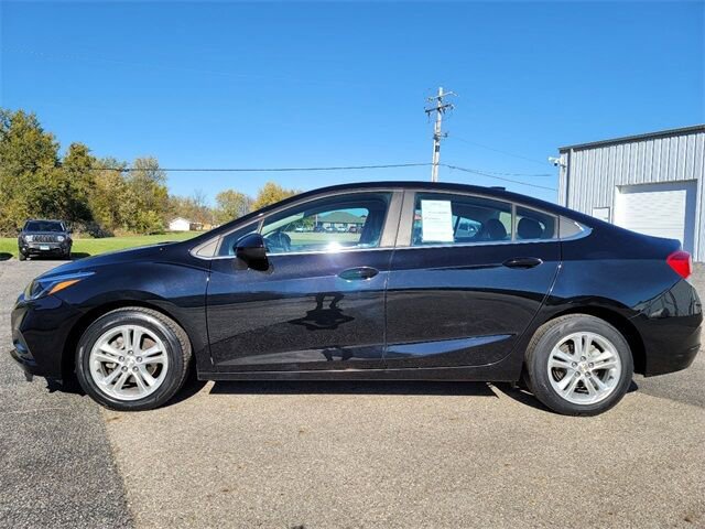 Used 2016 Chevrolet Cruze LT with VIN 1G1BE5SM0G7323417 for sale in Canton, IL
