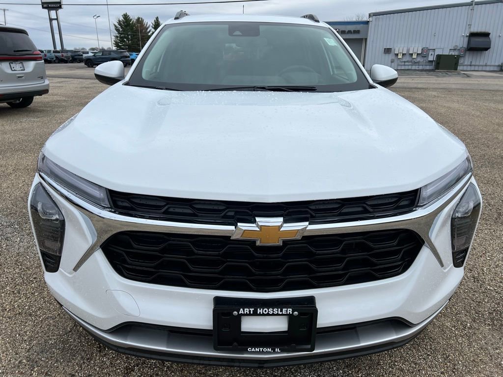 2026 Chevrolet Trax LT - Photo 6