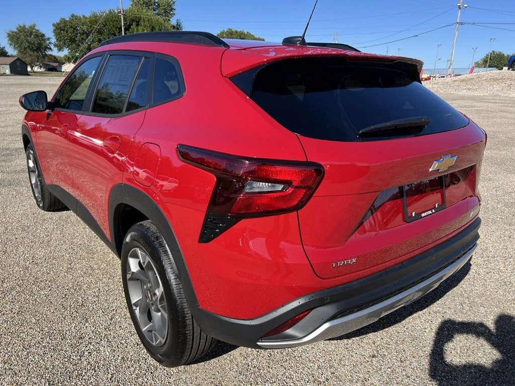 New 2026 Chevrolet Trax LT SUV