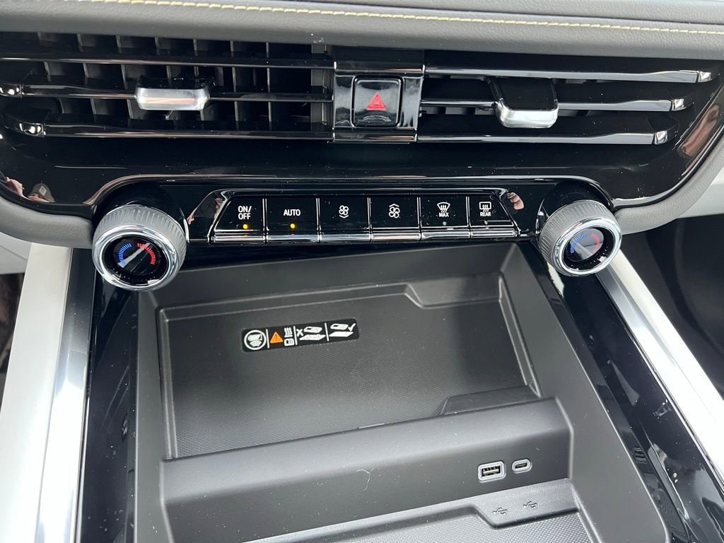 2026 Chevrolet Suburban Premier - Photo 51