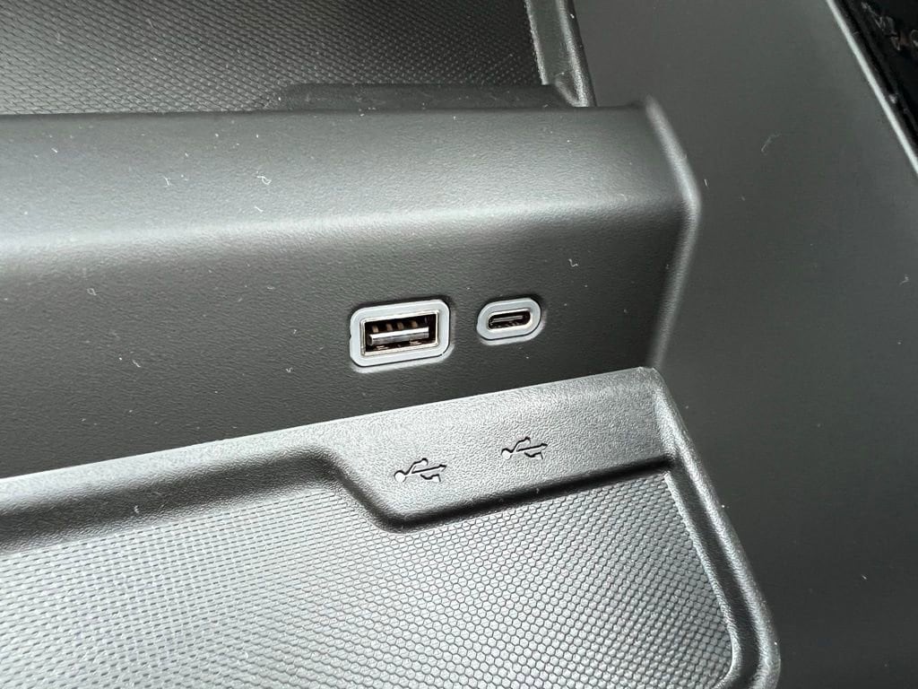 2026 Chevrolet Suburban Premier - Photo 36