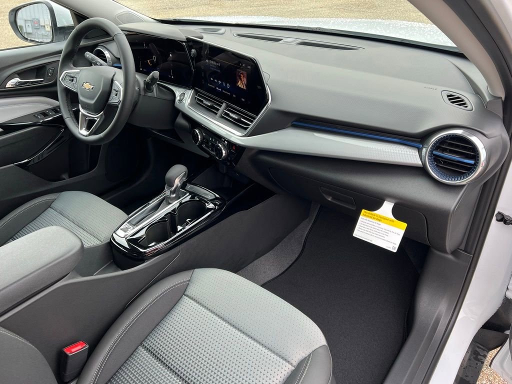 2026 Chevrolet Trax LT - Photo 11
