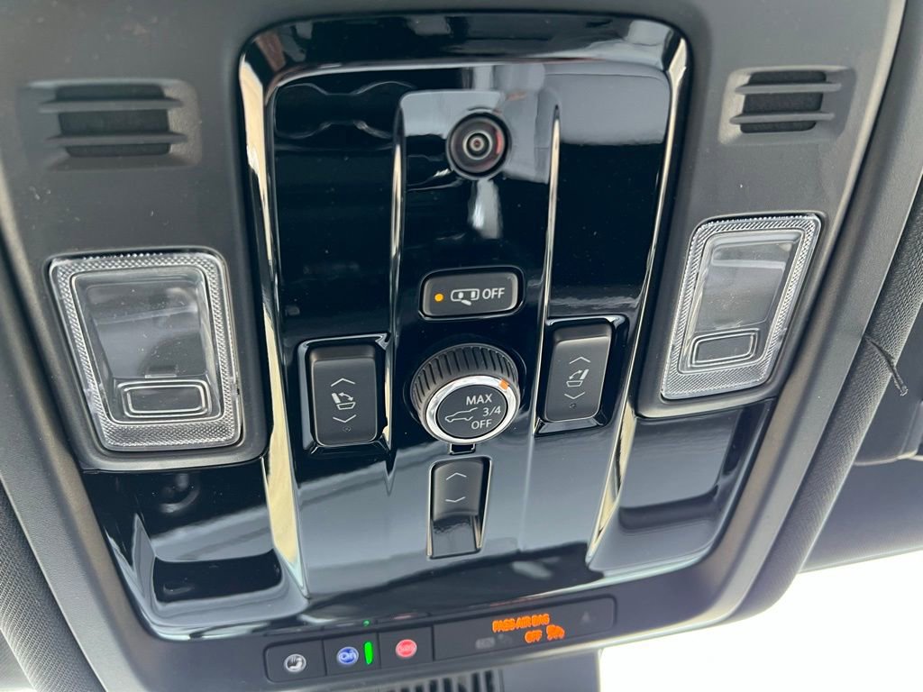 2026 Chevrolet Suburban Premier - Photo 38