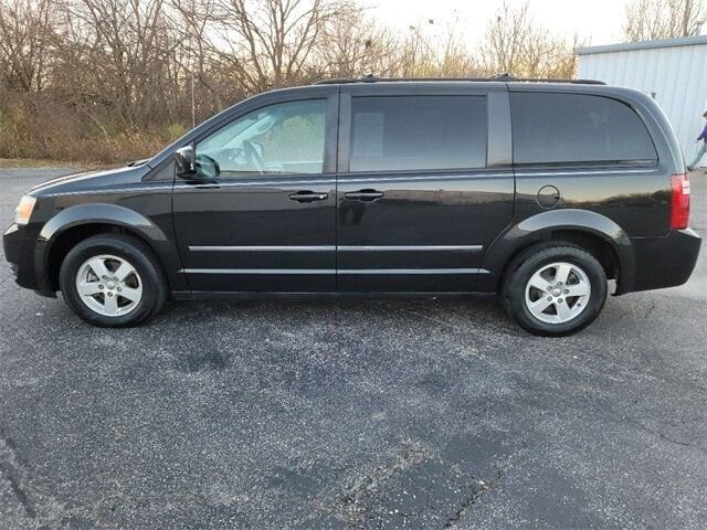 Used 2010 Dodge Grand Caravan SXT with VIN 2D4RN5D1XAR462309 for sale in Canton, IL