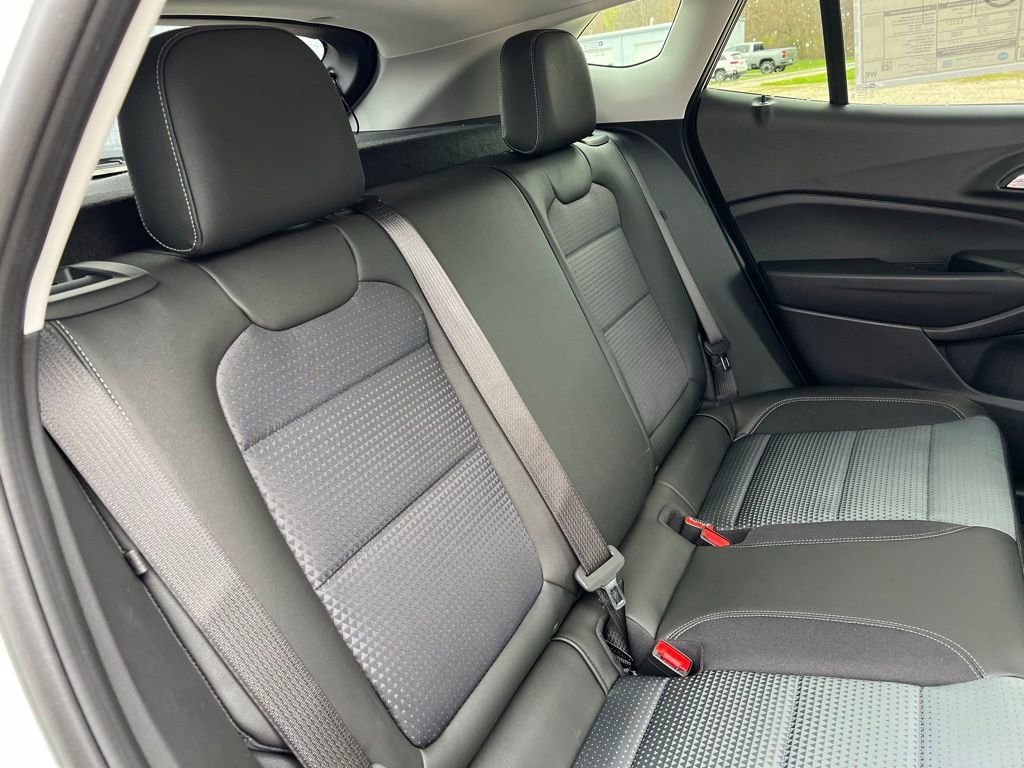 2026 Chevrolet Trax LT - Photo 16