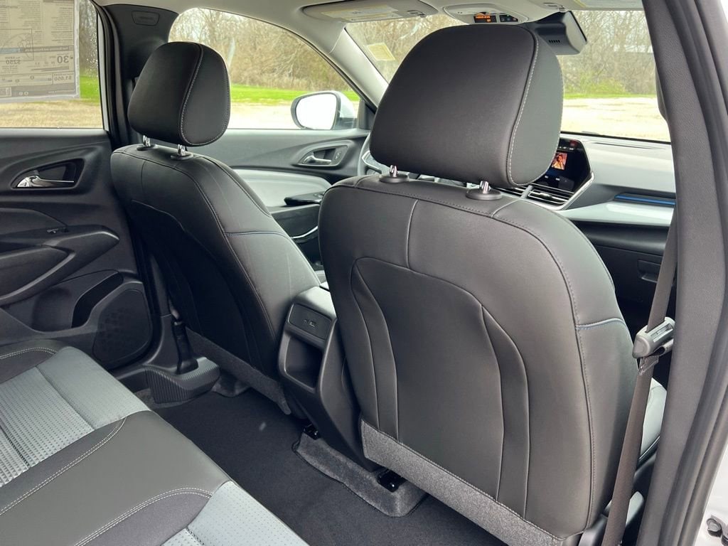 2026 Chevrolet Trax LT - Photo 12