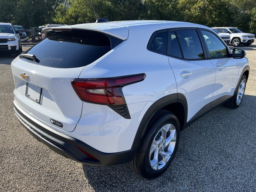 New 2026 Chevrolet Trax LS SUV