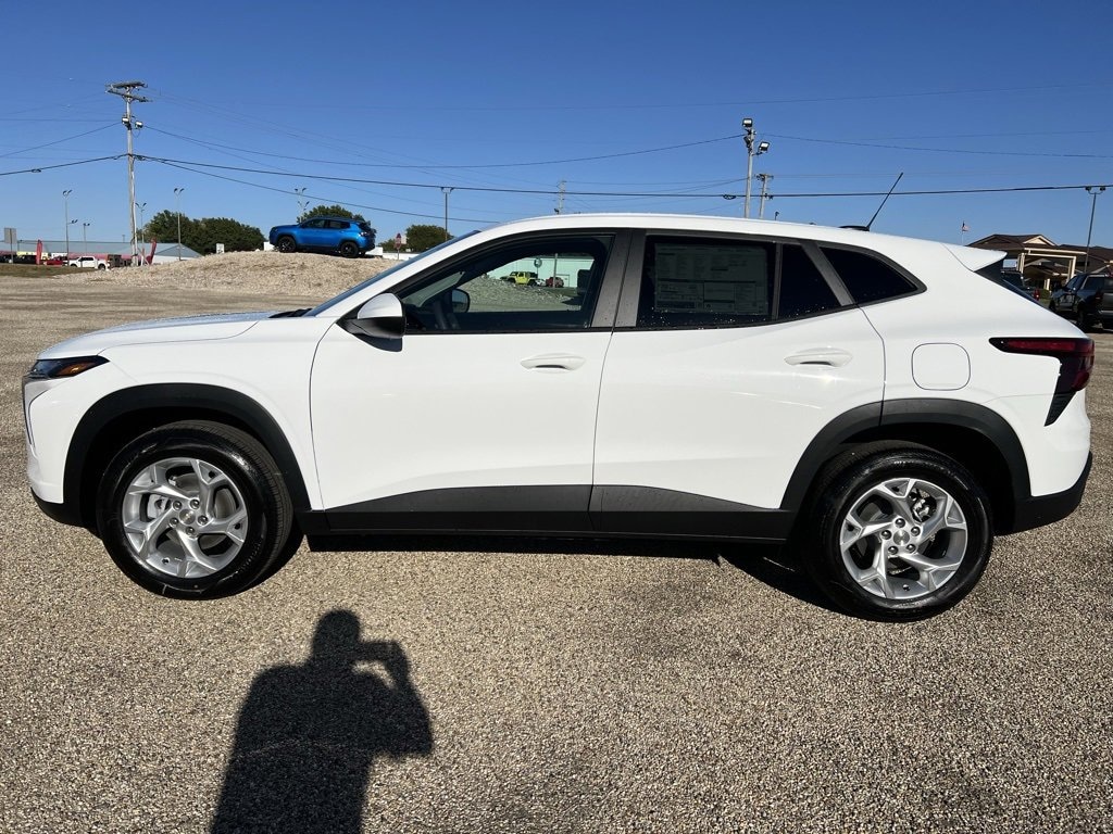 New 2026 Chevrolet Trax LS SUV