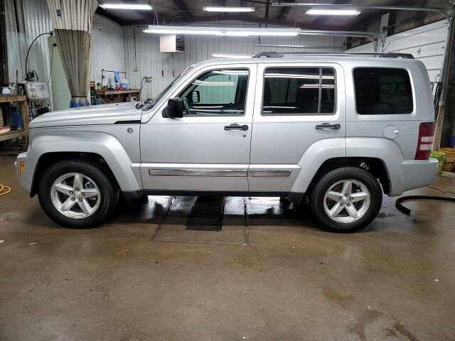 Used 2008 Jeep Liberty Limited with VIN 1J8GN58K88W146294 for sale in Canton, IL