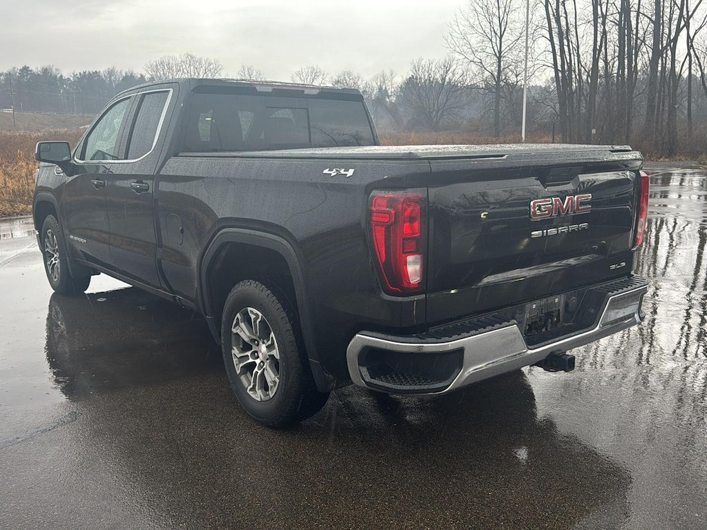 2019 Gmc Sierra 1500 SLE photo 3